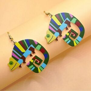 Color-Changing Chameleon Printed Geometric Dangle Earrings.